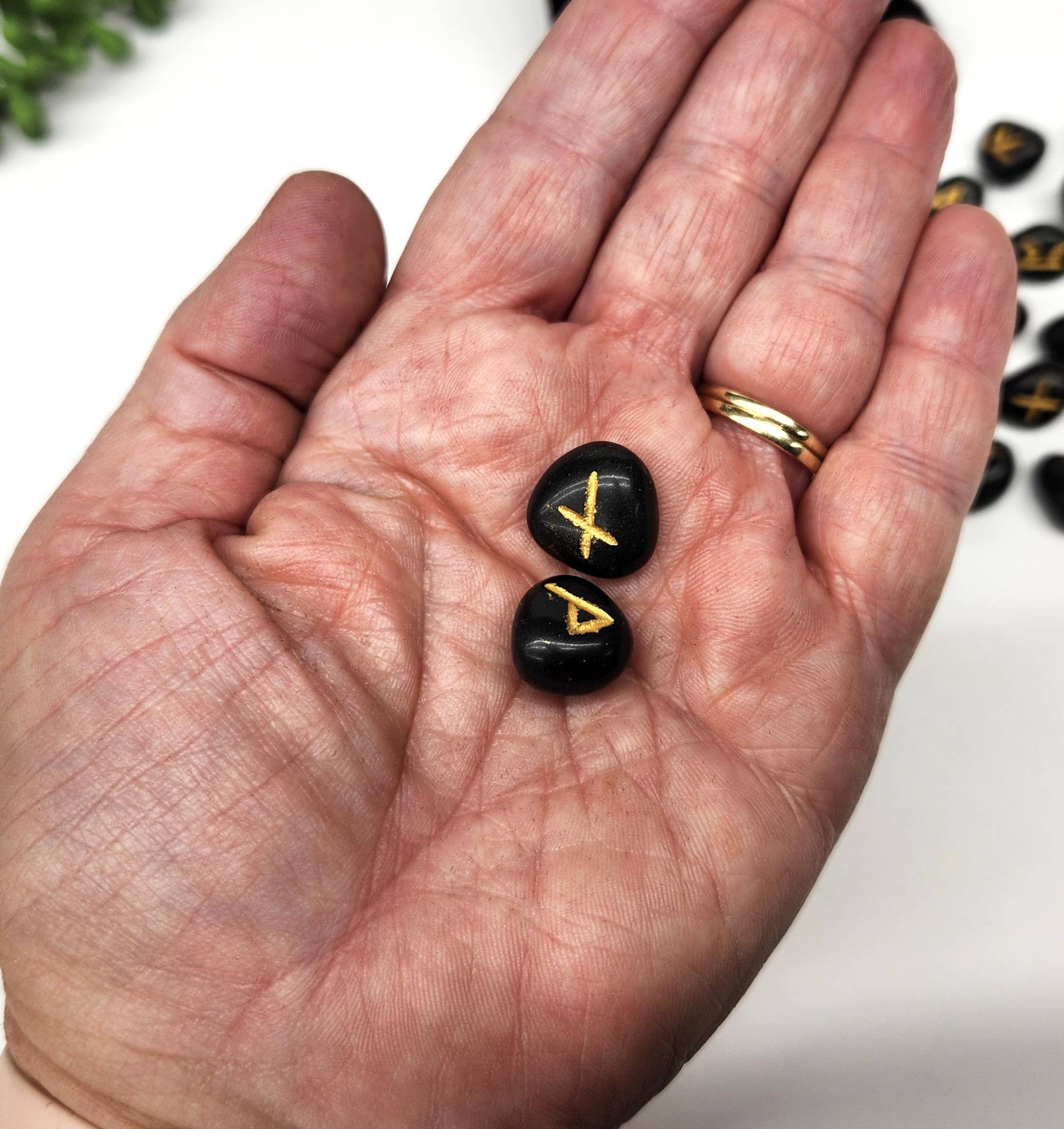 Black Agate Gemstone Rune Sets with Velvet Pouch