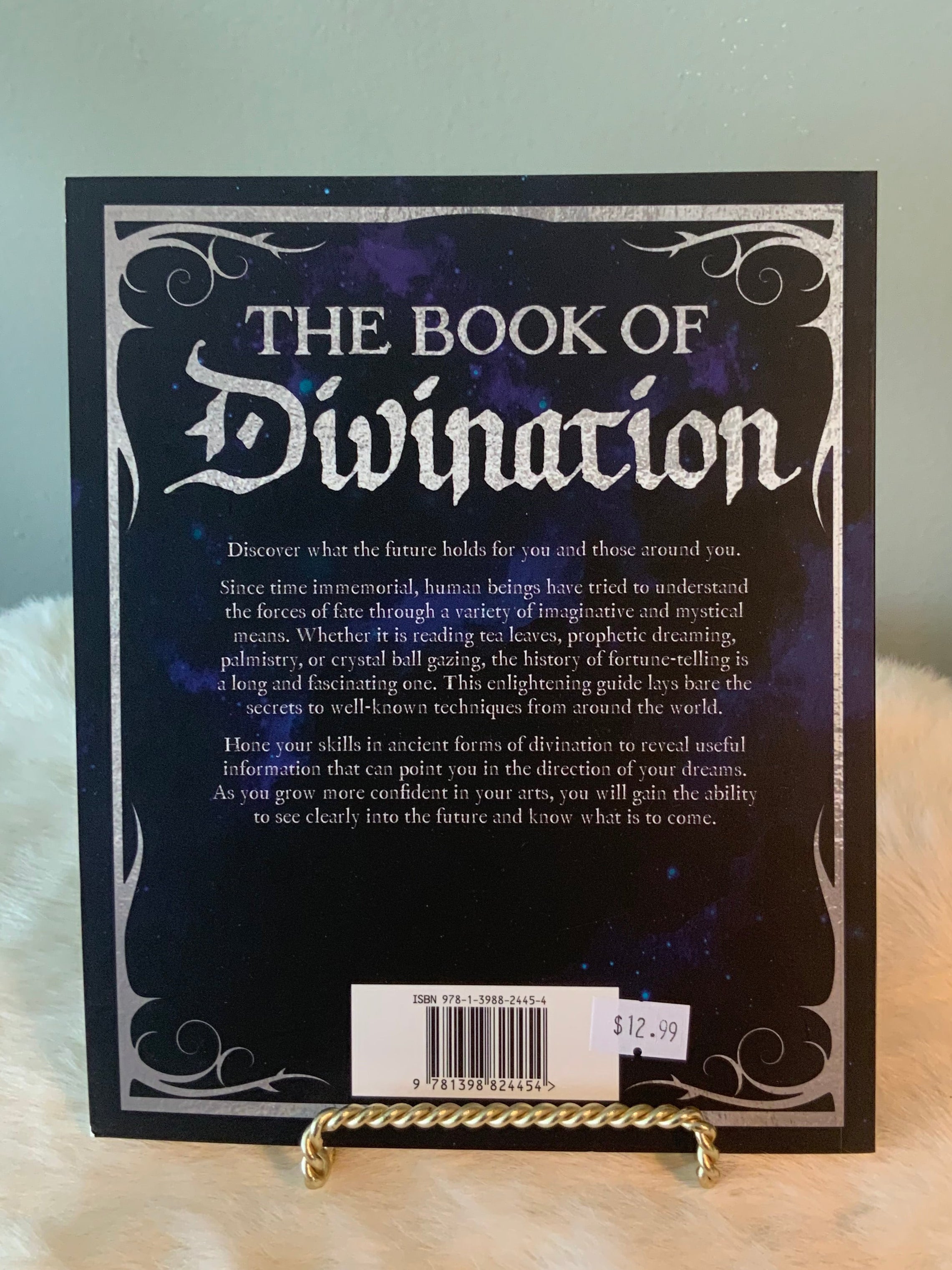 Book Of Divination: A Guide to Predicting the Future