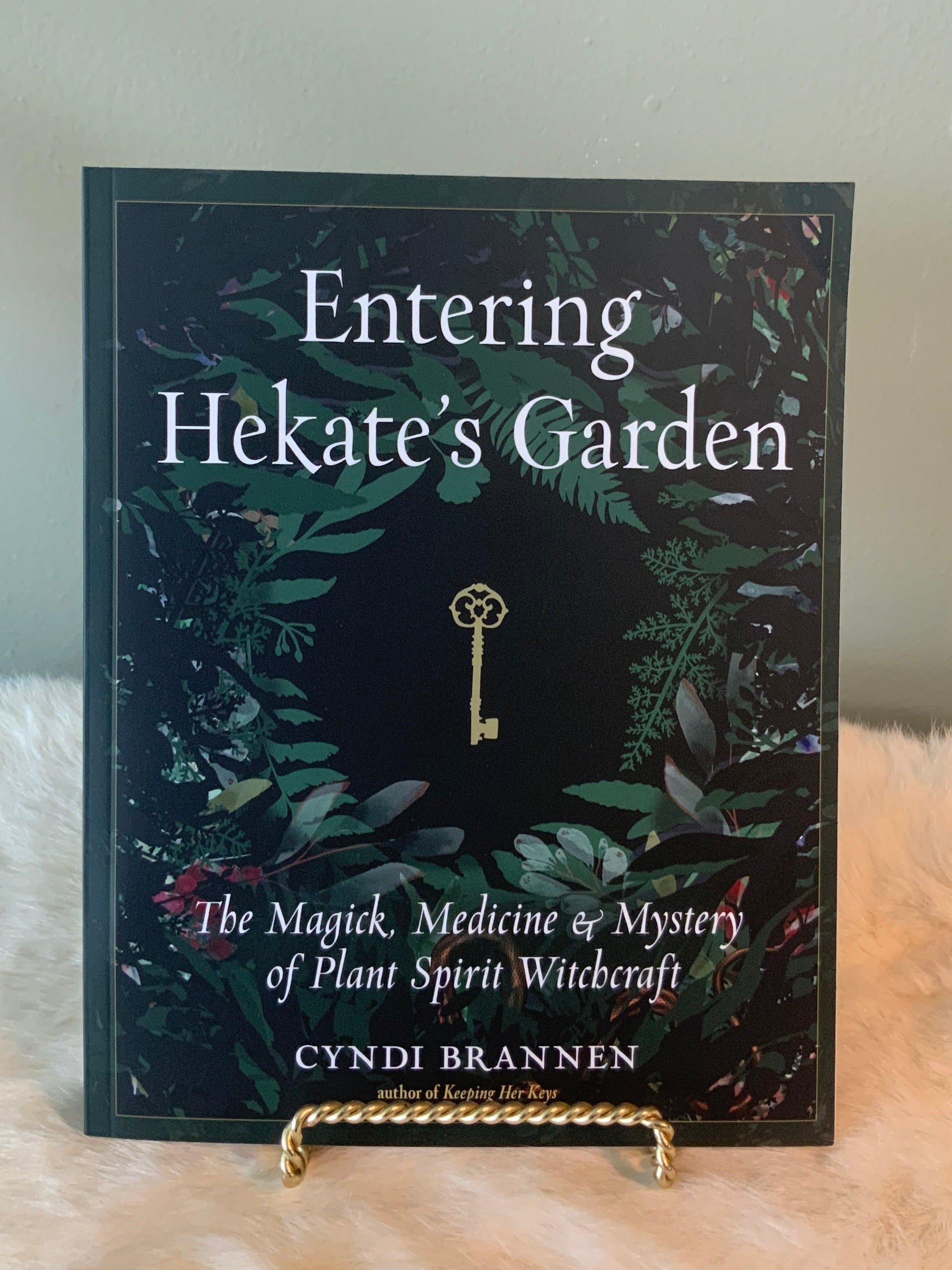 Entering Hekate's Garden