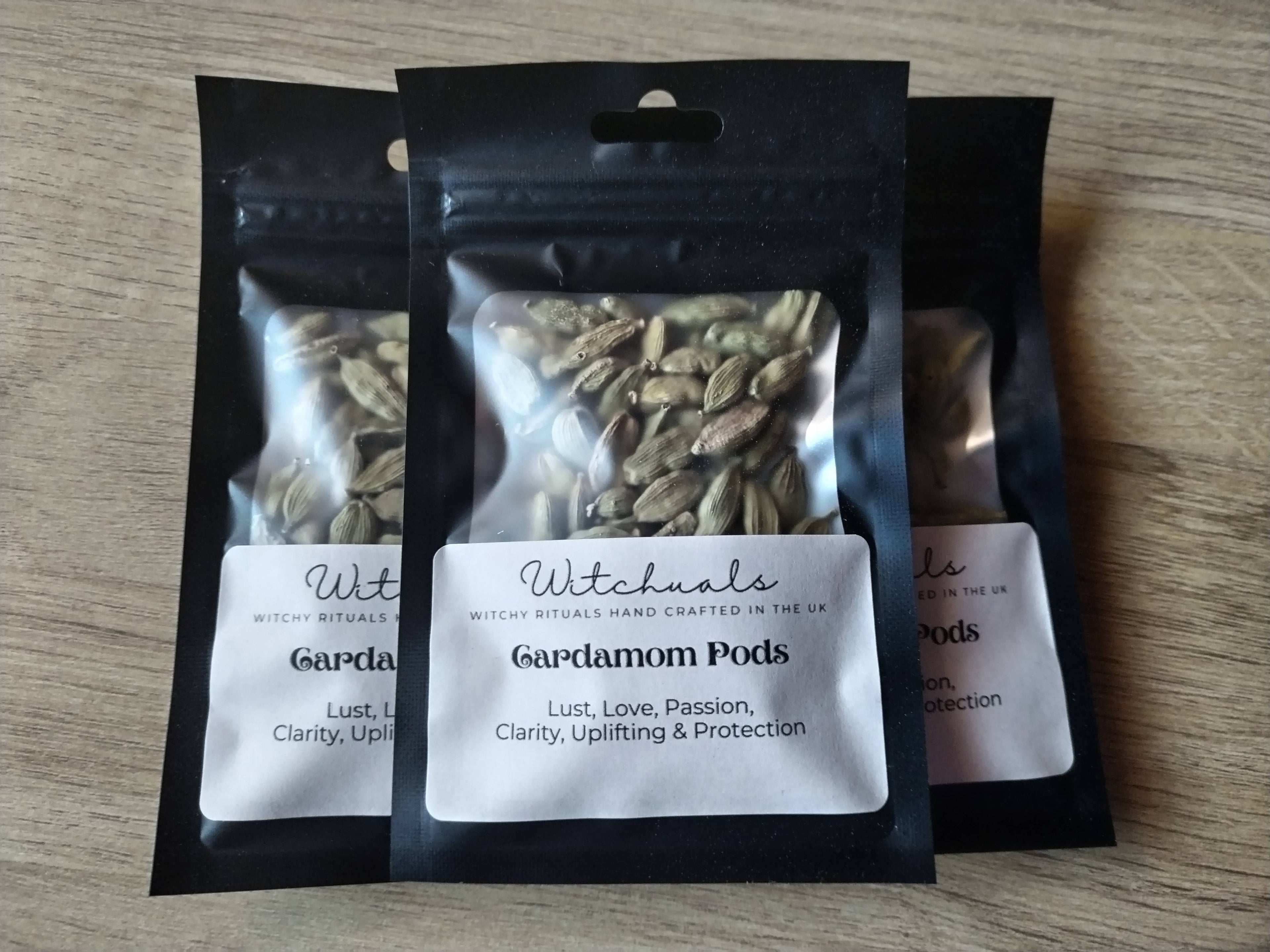 Witchuals - Rituals & Spellwork Apothecary - Cardamom Pods